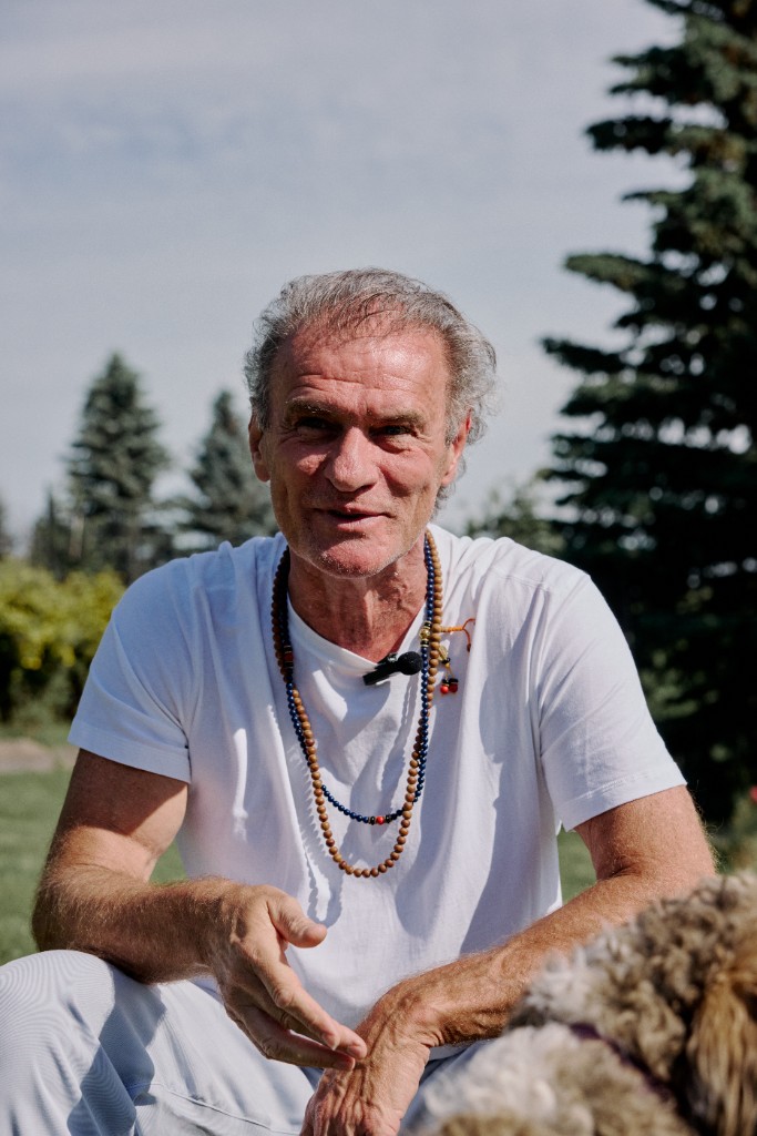 Dr. Bruce Hoffman